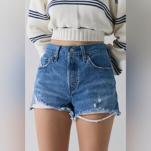 Levi’s 501 Distressed Washed Denim Shorts Size 28